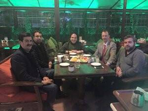 Dost meclisi kurulmuş