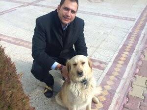Mustafa Çeçen’in köpek sevgisi