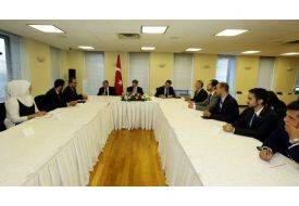 Davutoğlu Suriyeli Heyetle Görüştü