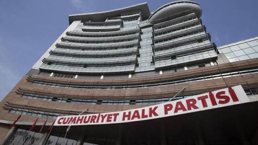 Zehir zemberek sözlerle CHP'den istifa etti