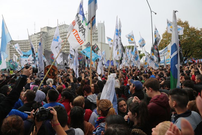 Kirchner "vadeli dolar sözleşmeleri" soruşturmasında ifade verdi