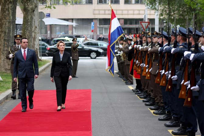 Arnavutluk Savunma Bakanı Kodheli, Hırvatistan'da