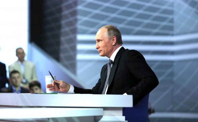 Ruslar Putin'e ekonominin durumunu sordu