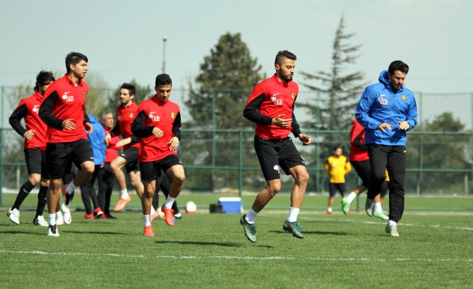 Eskişehirspor, Torku Konyaspor maçı hazırlıklarını tamamladı