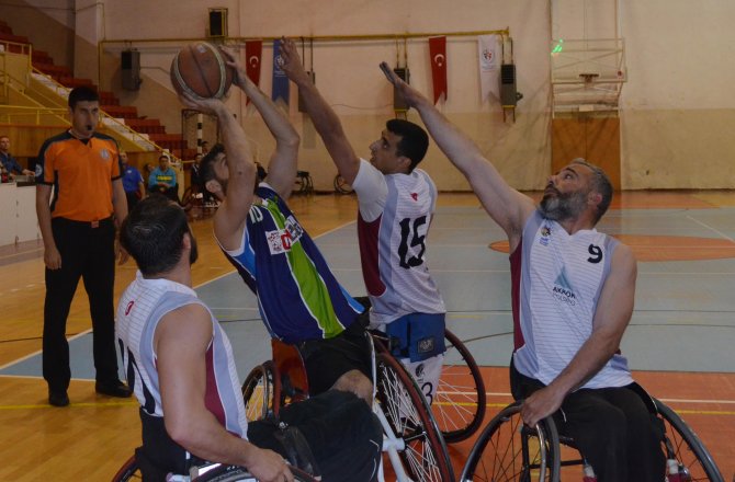 Basketbol: Garanti Tekerlekli Sandalye Süper Ligi