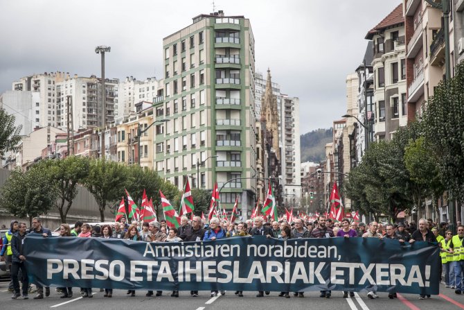 Bask'ta ETA mahkumları için "af" gösterisi