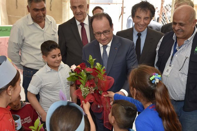 Fransa Cumhurbaşkanı Hollande Lübnan'da