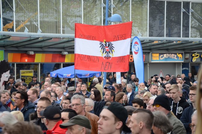 Avusturya'da sığınmacı karşıtı miting