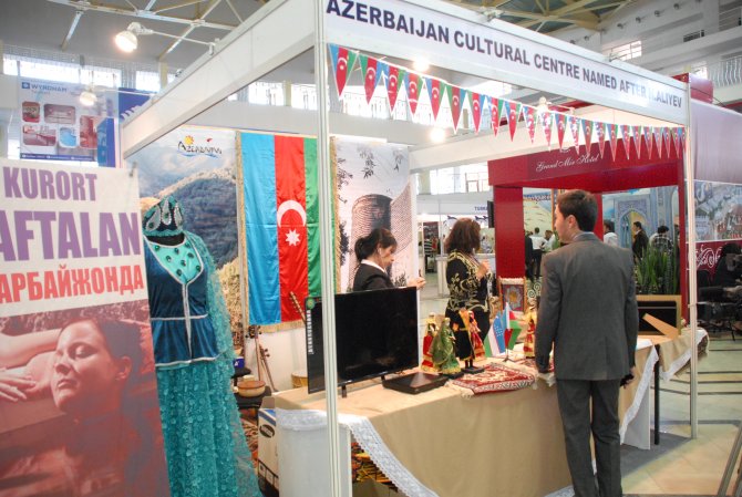 Özbekistan'da Uluslararası Turizm Fuarı