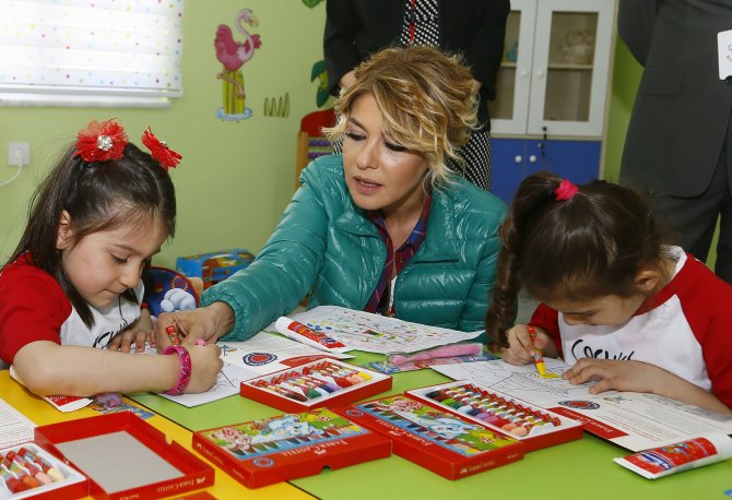 "Çocuklar Gülsün Diye Derneği"nden İzmir'de anaokulu