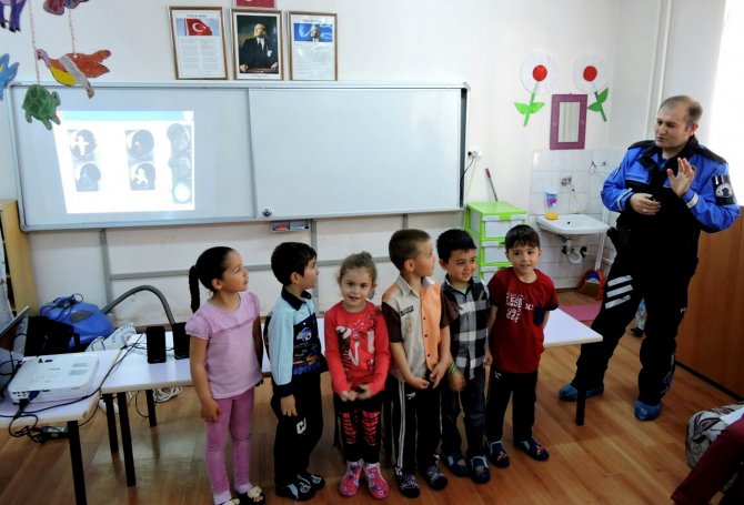 Kırıkkale'de "Çocuklarımız Gülsün, Huzurlu Günler Görsün Projesi"