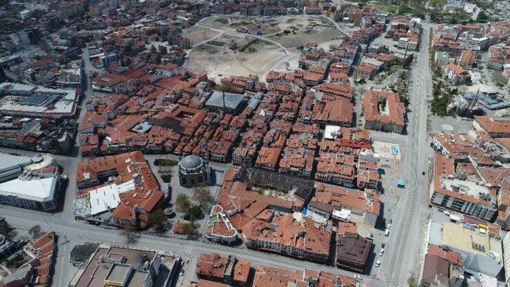 Konya’da Boş Cadde Ve Sokaklar Havadan Görüntülendi