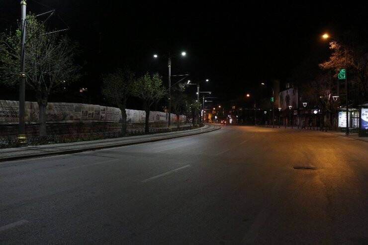 Konya’da Sokaklar Yeniden Sessizliğe Büründü