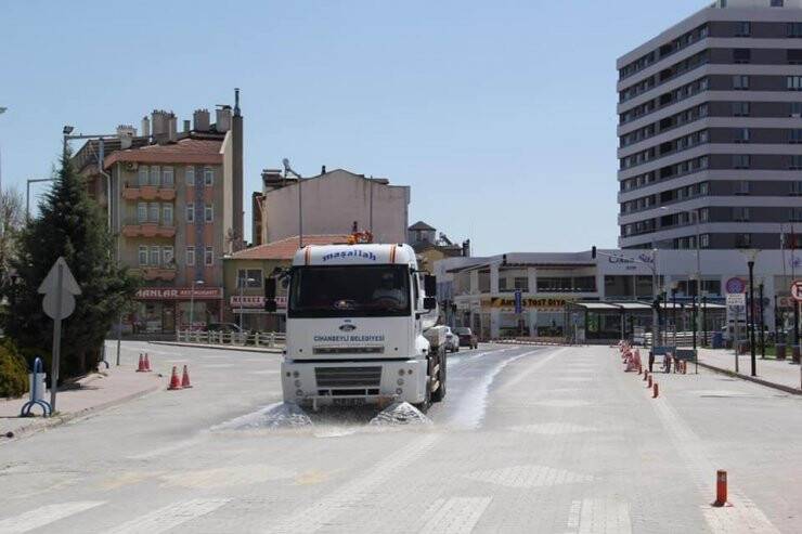Cihanbeyli Belediyesi Bin 400 Aileye Yardım Ulaştırdı