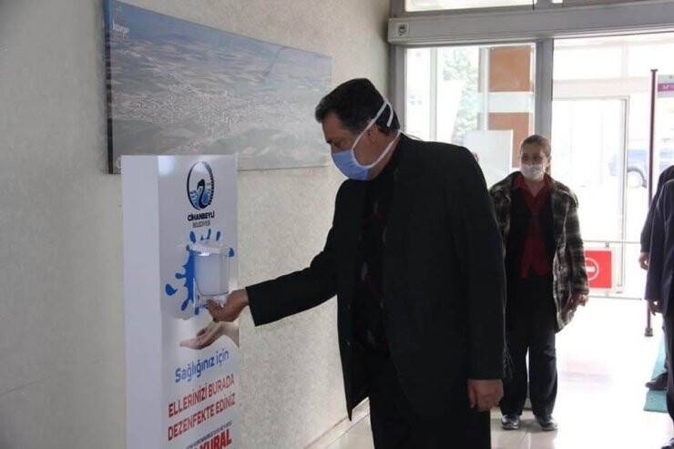 Cihanbeyli Belediyesi Bin 400 Aileye Yardım Ulaştırdı
