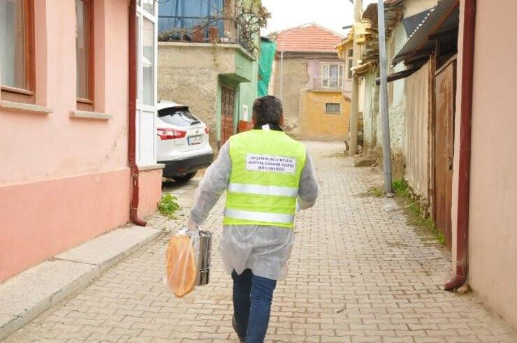 Akşehir’de İhtiyaç Sahiplerine İftar Yemeği