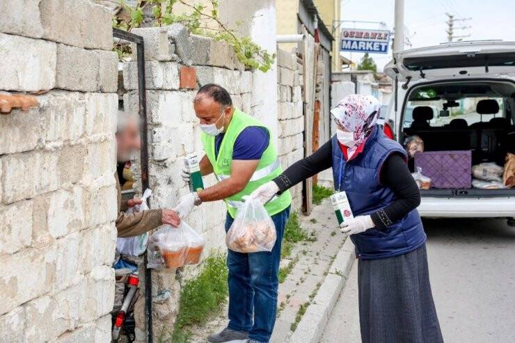 Başkan Kavuş: “Konya, Yardımlaşma Ve Dayanışmanın En Güzel Örneklerinin Sergilendiği Şehirdir”
