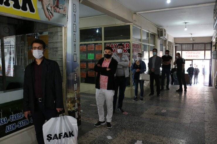 Konya’nın Tahinli Pidesi Uzun Kuyruklar Oluşturdu