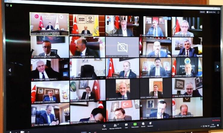 Bakan Kurum, Konyalı Başkanlarla Görüştü