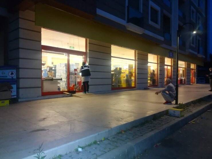 İzmir’de 4 Dakikada  Hırsızlık