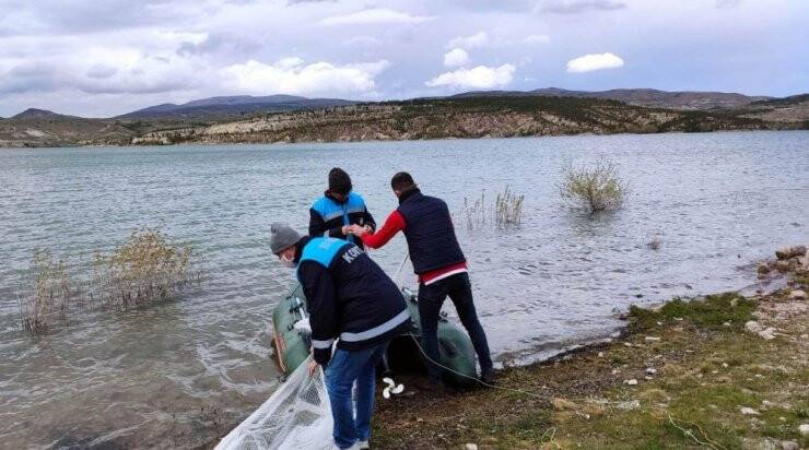 ABD Uyruklu Şahsın Göle Bıraktığı Balıklar Bulunamadı