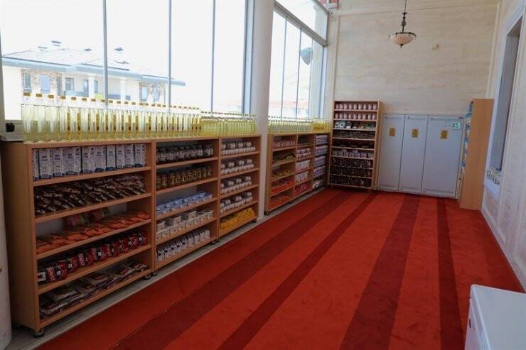 İhtiyaç Sahiplerine Camiden Gönül Köprüsü