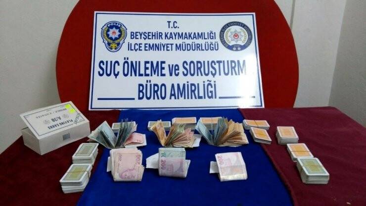 Konya'da evi kumarhaneye dönüştürdüler 42 bin lira ceza kesildi
