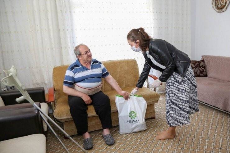 Konya'da Meclis Üyeleri Engellileri Unutmadı