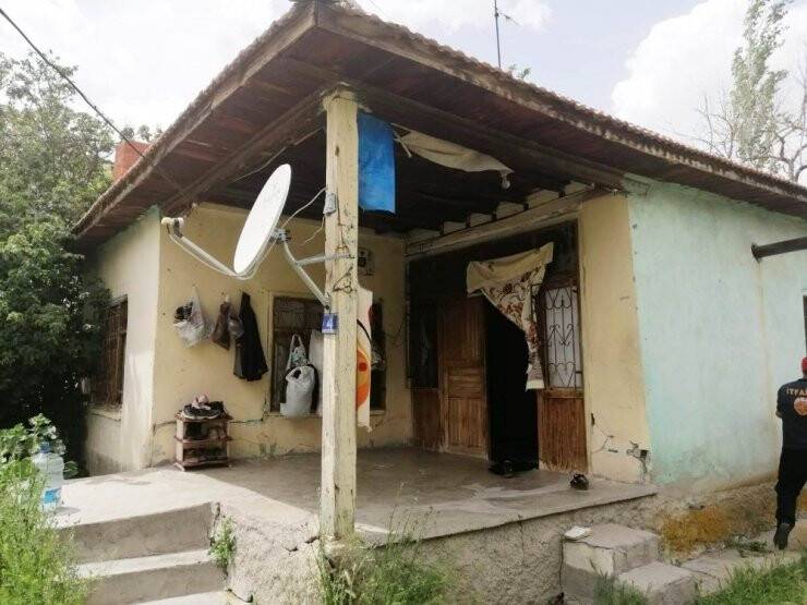 Konya'daki Evin Duvarı Yıkıldı