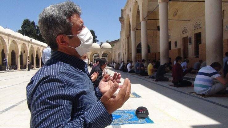 Balıklıgöl’de Cuma Namazı