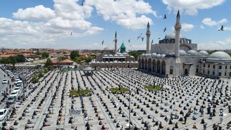 Başkan Altay: 'Konya’da Cuma Namazı İle İkinci Bayram Yaşandı'