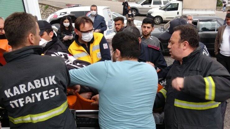 İntihara Kalkışan Kadını Ekipler Balkondan  Kurtardı