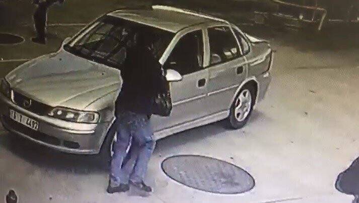 Korona virüs maskeli katil zanlısı kamerada