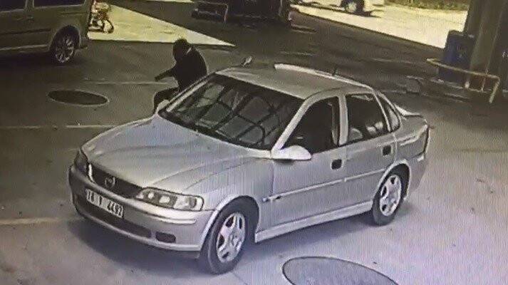 Korona virüs maskeli katil zanlısı kamerada