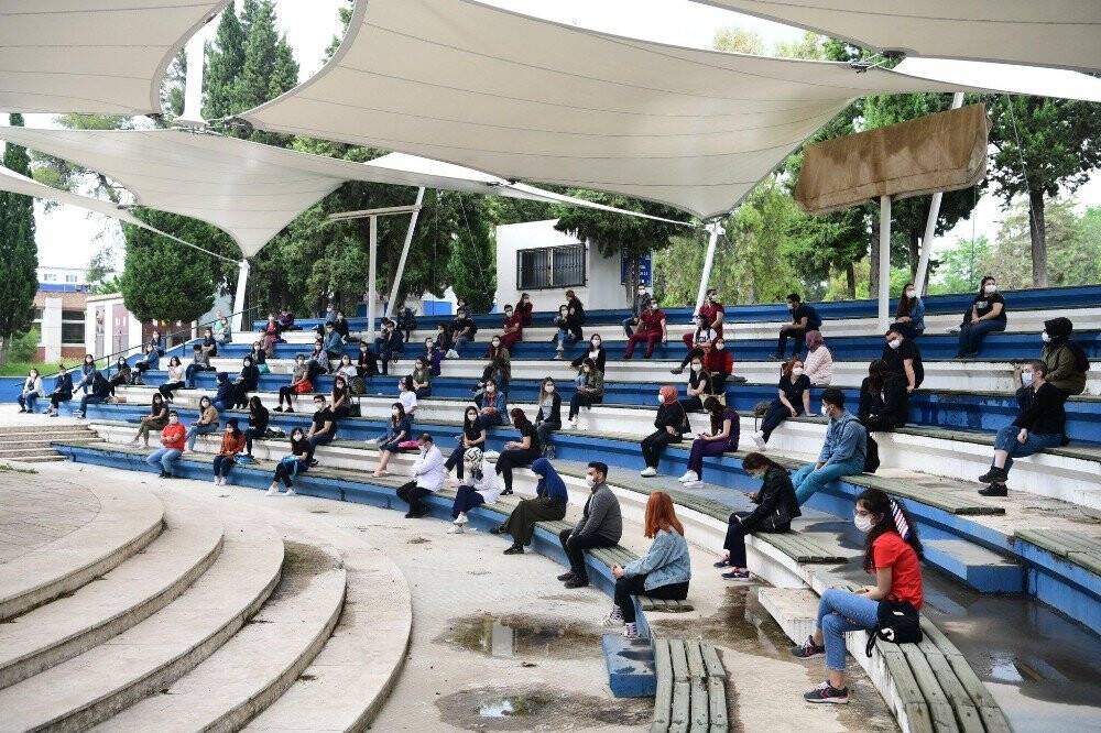 Ege’nin yeni sağlık savaşçıları görevlerine başladı
