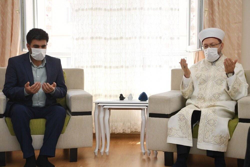 Erbaş’tan Barış Çakan’ın ailesine taziye ziyareti