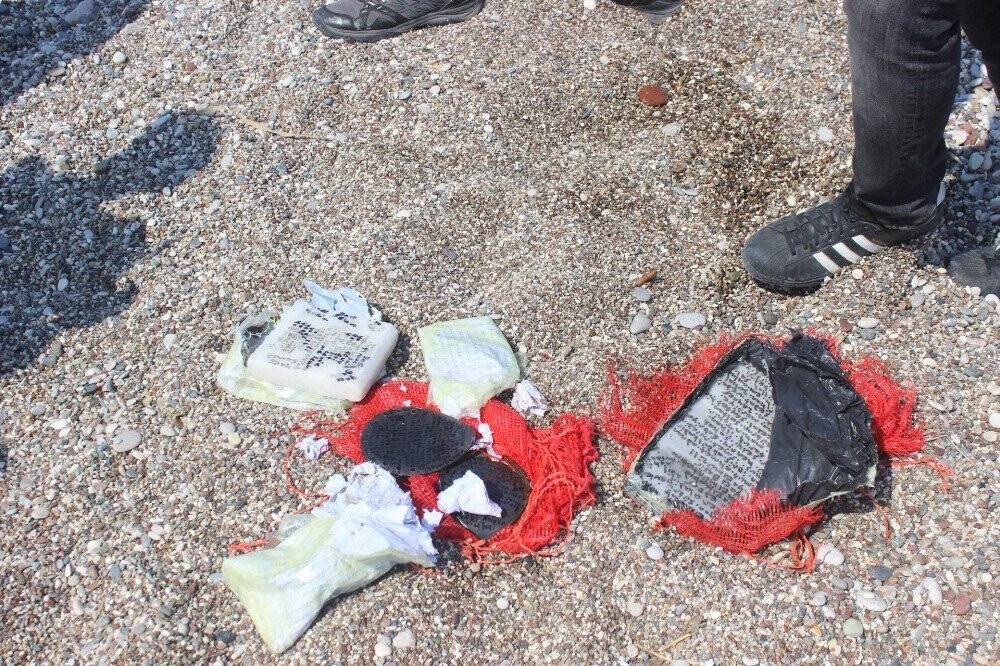 Şüpheli çuvalda büyü malzemeleri bulundu