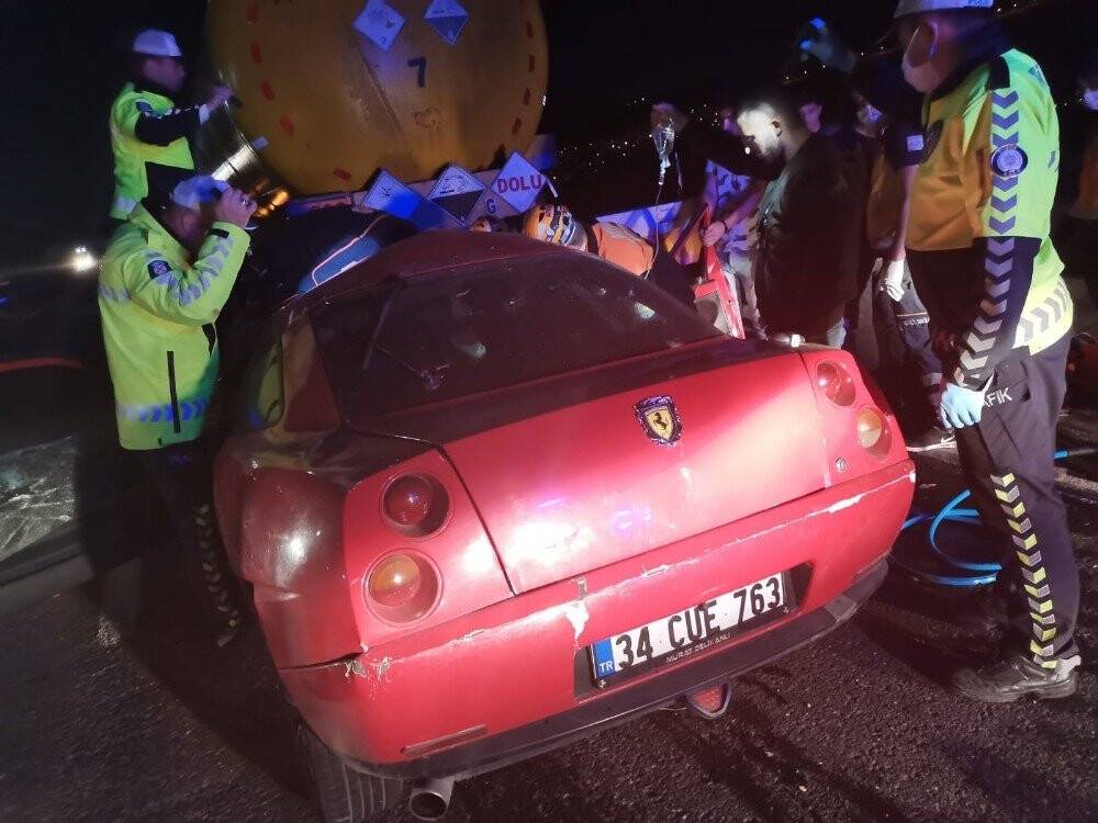Ehliyetsiz sürücü dehşet saçtı