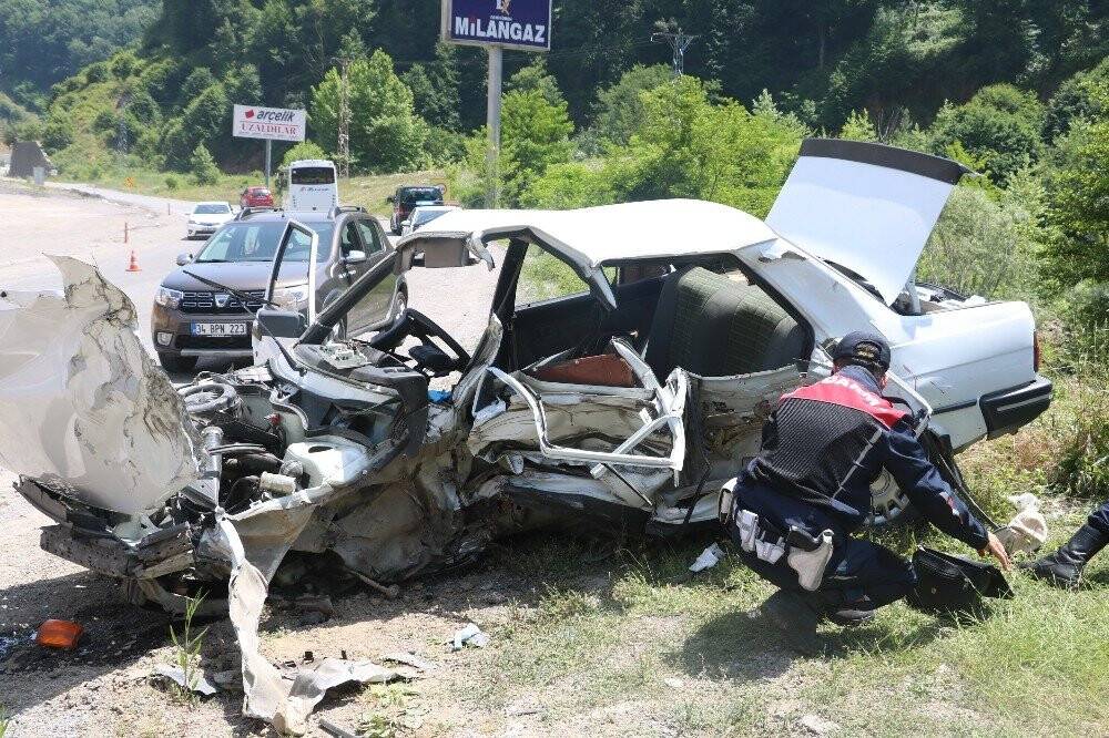 Ankara yolunda kaza 1 ölü 4 yaralı