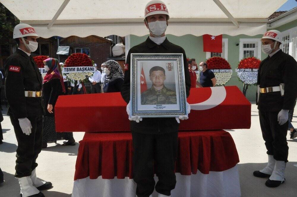 Şehit annesinin sözleri gururlandırdı