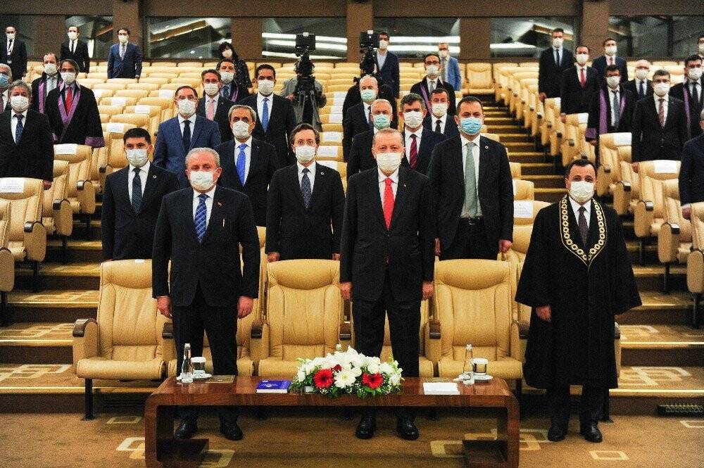 AYM Başkanı Arslan: 'Irkçılık salgından daha tehlikeli'