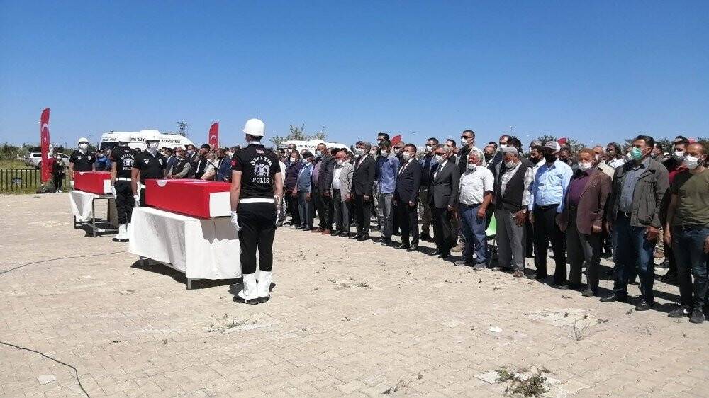Hain saldırıda şehit düşen işçiler için tören
