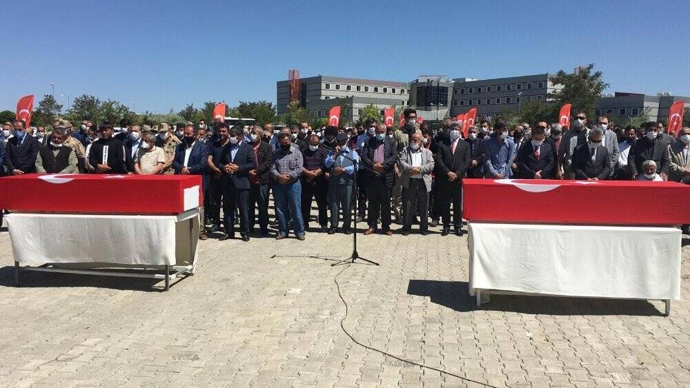Hain saldırıda şehit düşen işçiler için tören