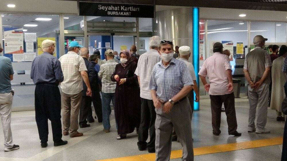 65 yaş üstünün ücretsiz ulaşım çılgınlığı..