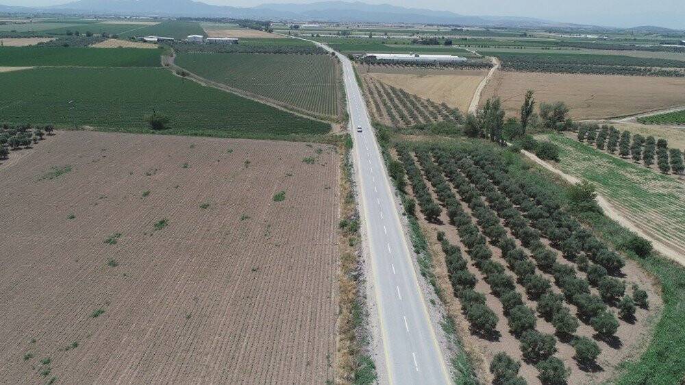 Manisa’da 60 yıldır özlemle beklenen yol tamamlandı