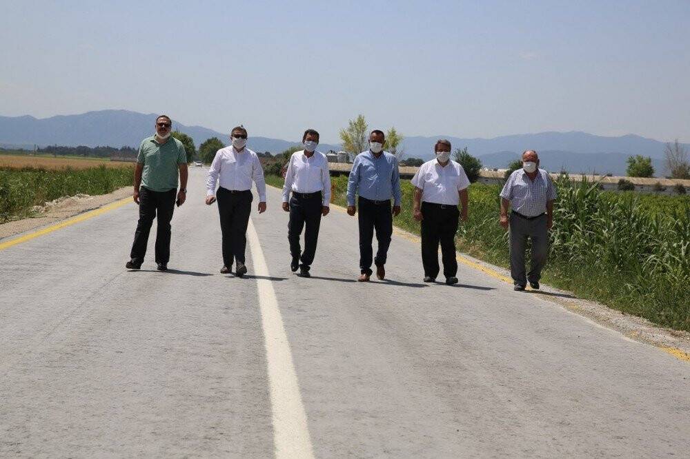Manisa’da 60 yıldır özlemle beklenen yol tamamlandı