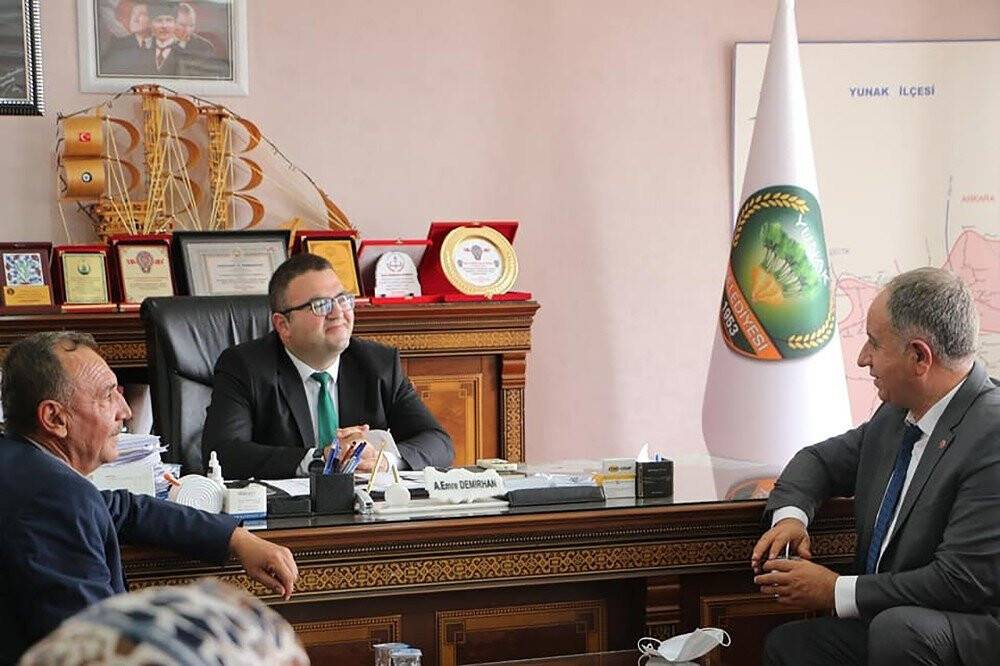 MHP'den Demirhan’a ziyaret