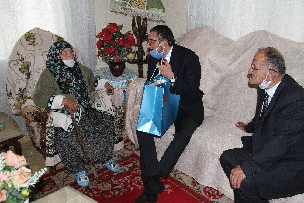 Konya'daki O Dedeye Cumhurbaşkanı Erdoğan’dan Hediye