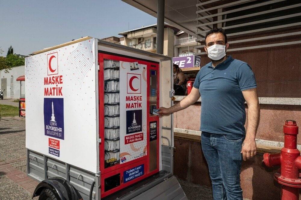 Maskematiklerden İzmirliye 6 milyon maske