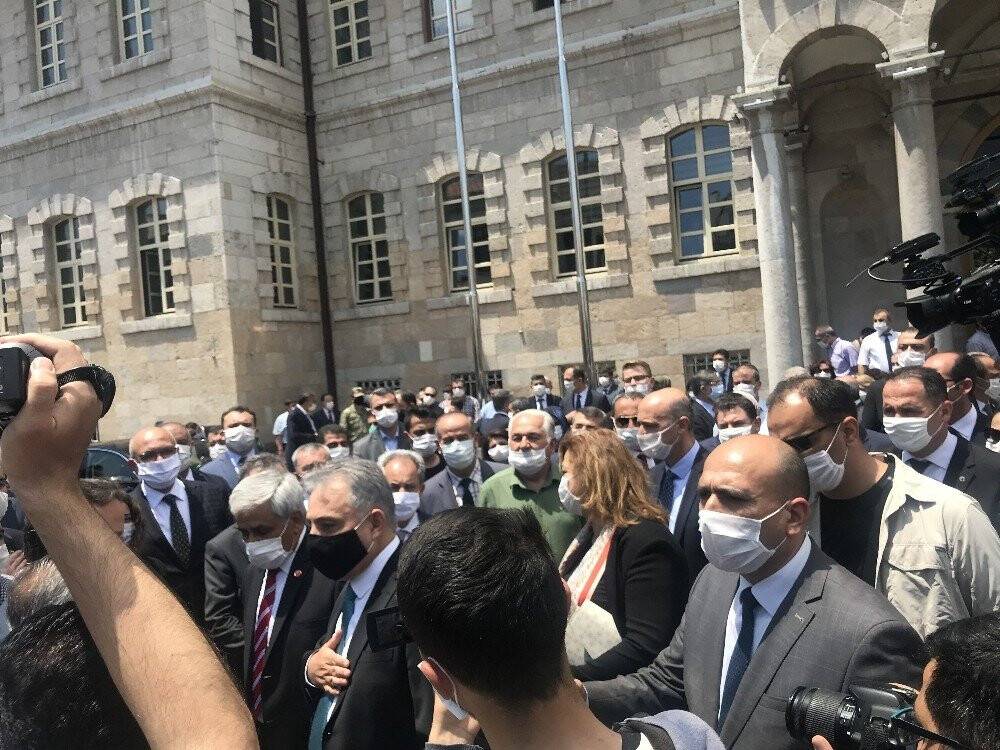 Vali Toprak Konya’ya veda etti